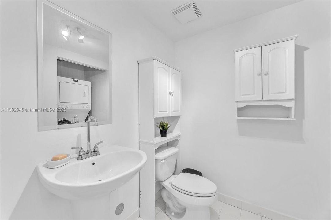 На продажу: $399,000 (1 спален, 1 ванн, 795 Квадратных фут)