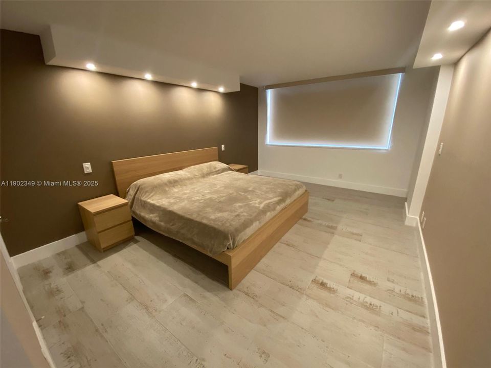 For Rent: $3,000 (2 beds, 2 baths, 1150 Square Feet)