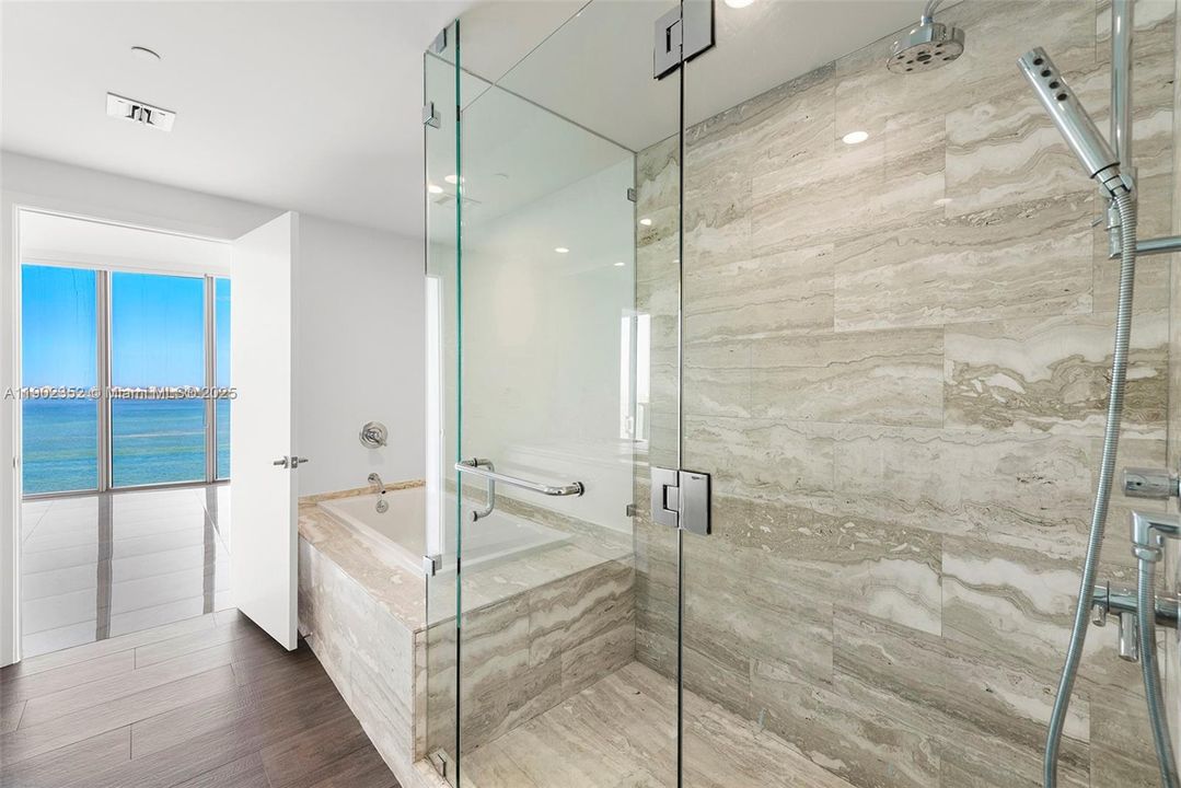 Recently Rented: $11,000 (3 beds, 4 baths, 1868 Square Feet)