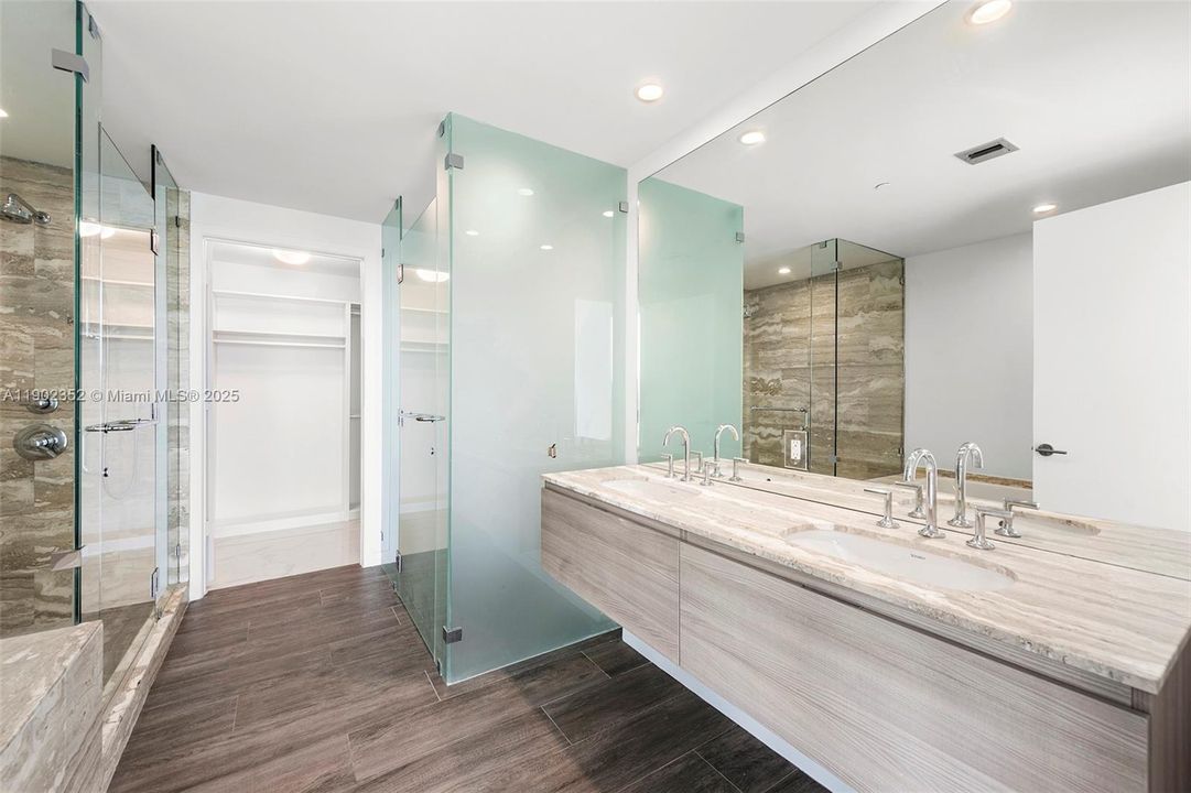 Recently Rented: $11,000 (3 beds, 4 baths, 1868 Square Feet)