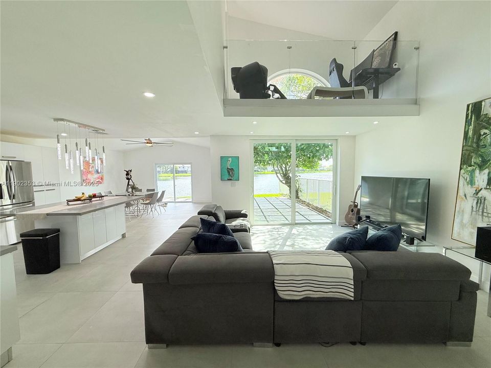 En Renta: $4,500 (4 camas, 3 baños, 1909 Pies cuadrados)