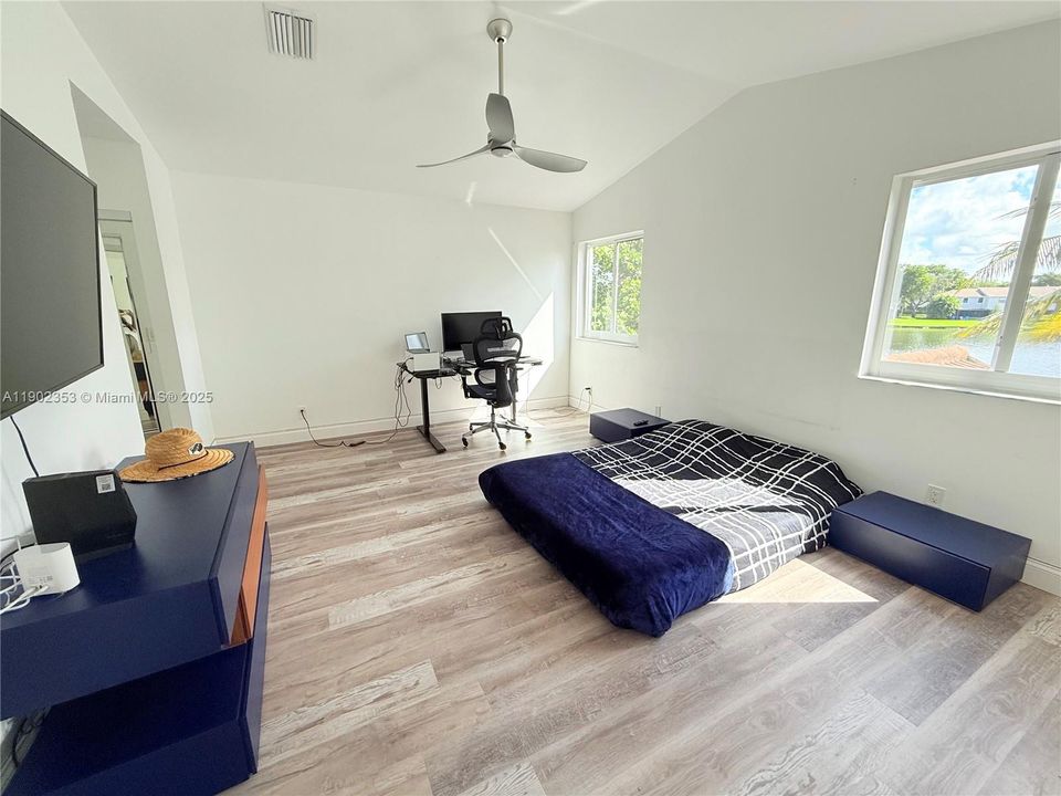 En Renta: $4,500 (4 camas, 3 baños, 1909 Pies cuadrados)