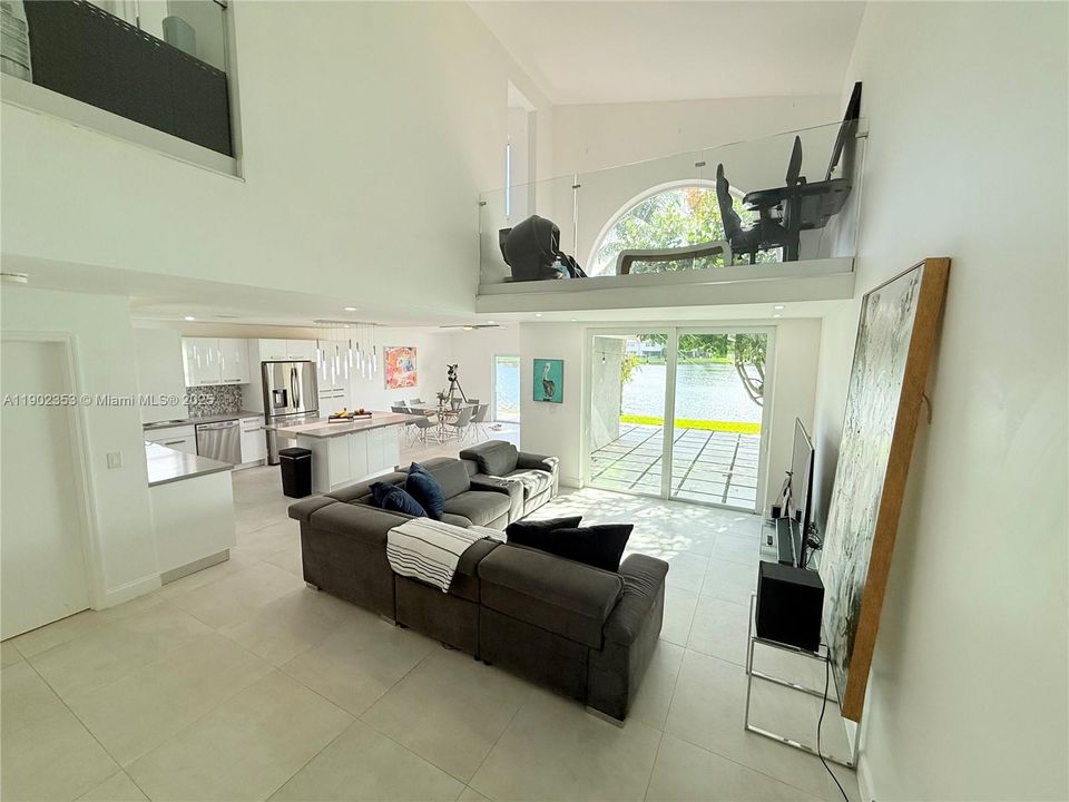 En Renta: $4,500 (4 camas, 3 baños, 1909 Pies cuadrados)