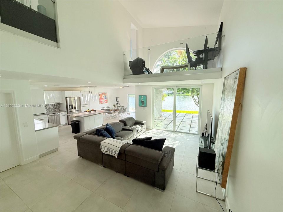 En Renta: $4,500 (4 camas, 3 baños, 1909 Pies cuadrados)