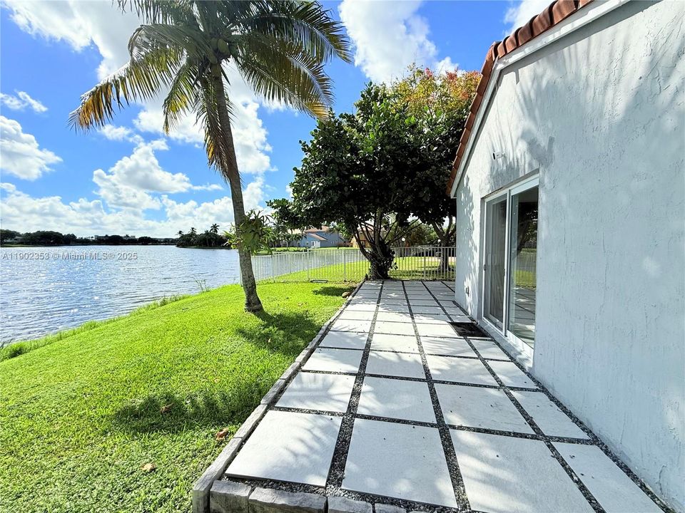 En Renta: $4,500 (4 camas, 3 baños, 1909 Pies cuadrados)