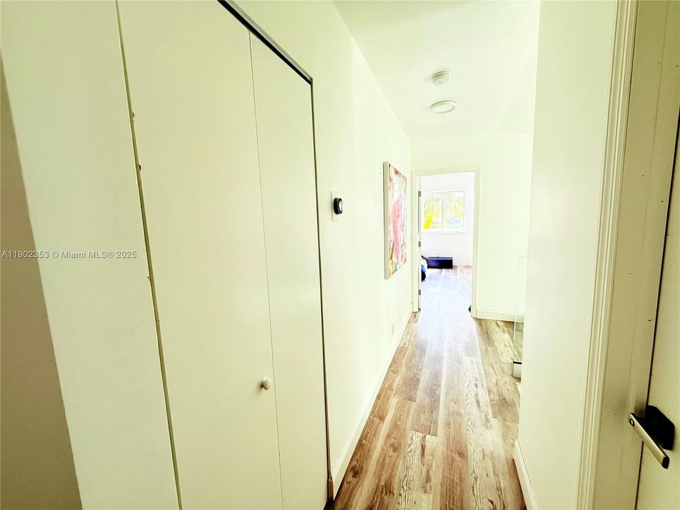 En Renta: $4,500 (4 camas, 3 baños, 1909 Pies cuadrados)