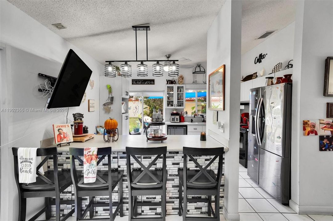 For Sale: $620,000 (3 beds, 2 baths, 1530 Square Feet)