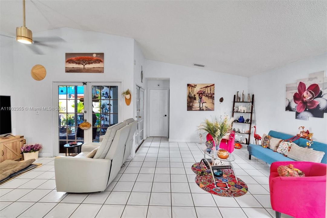 For Sale: $620,000 (3 beds, 2 baths, 1530 Square Feet)