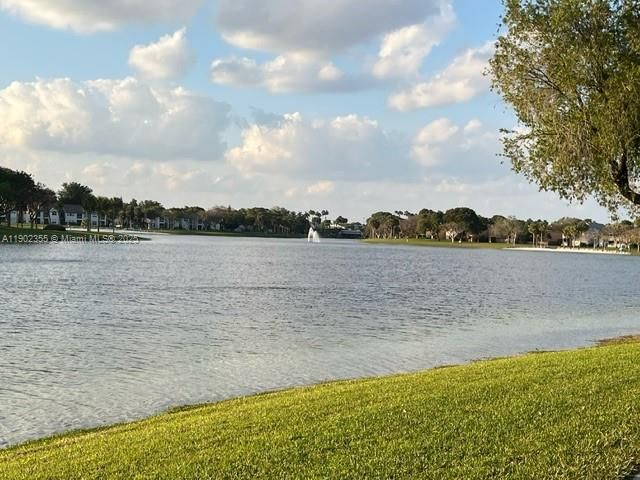 For Sale: $620,000 (3 beds, 2 baths, 1530 Square Feet)