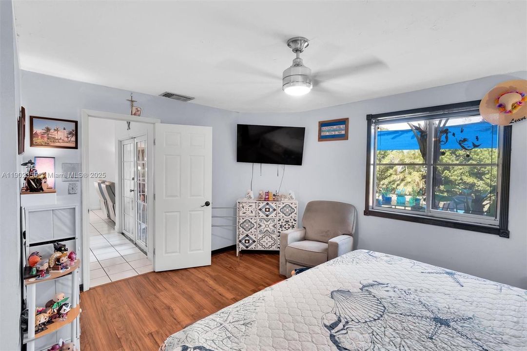 For Sale: $620,000 (3 beds, 2 baths, 1530 Square Feet)