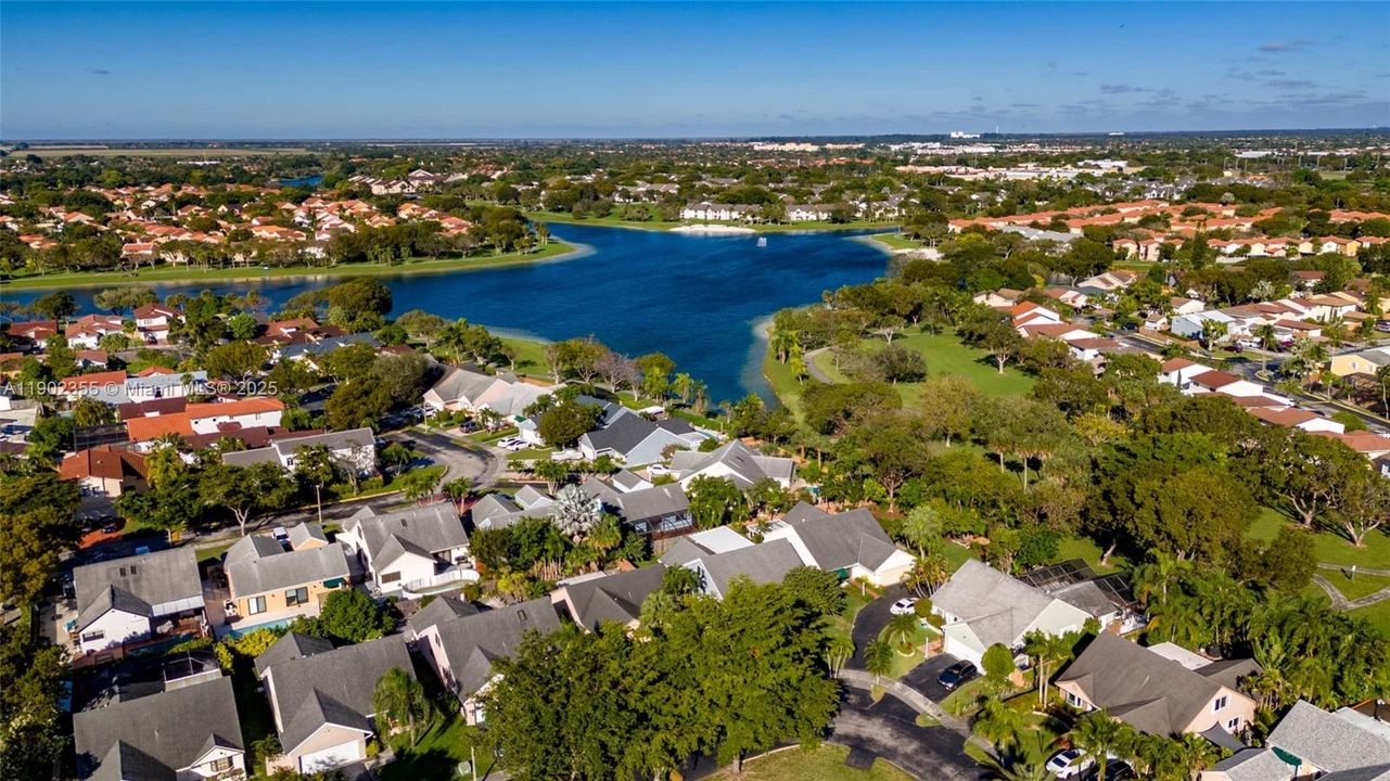 For Sale: $620,000 (3 beds, 2 baths, 1530 Square Feet)