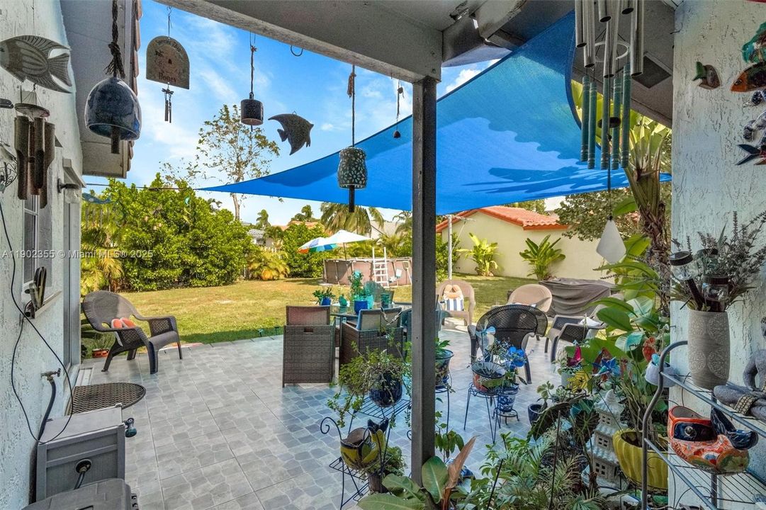 For Sale: $620,000 (3 beds, 2 baths, 1530 Square Feet)