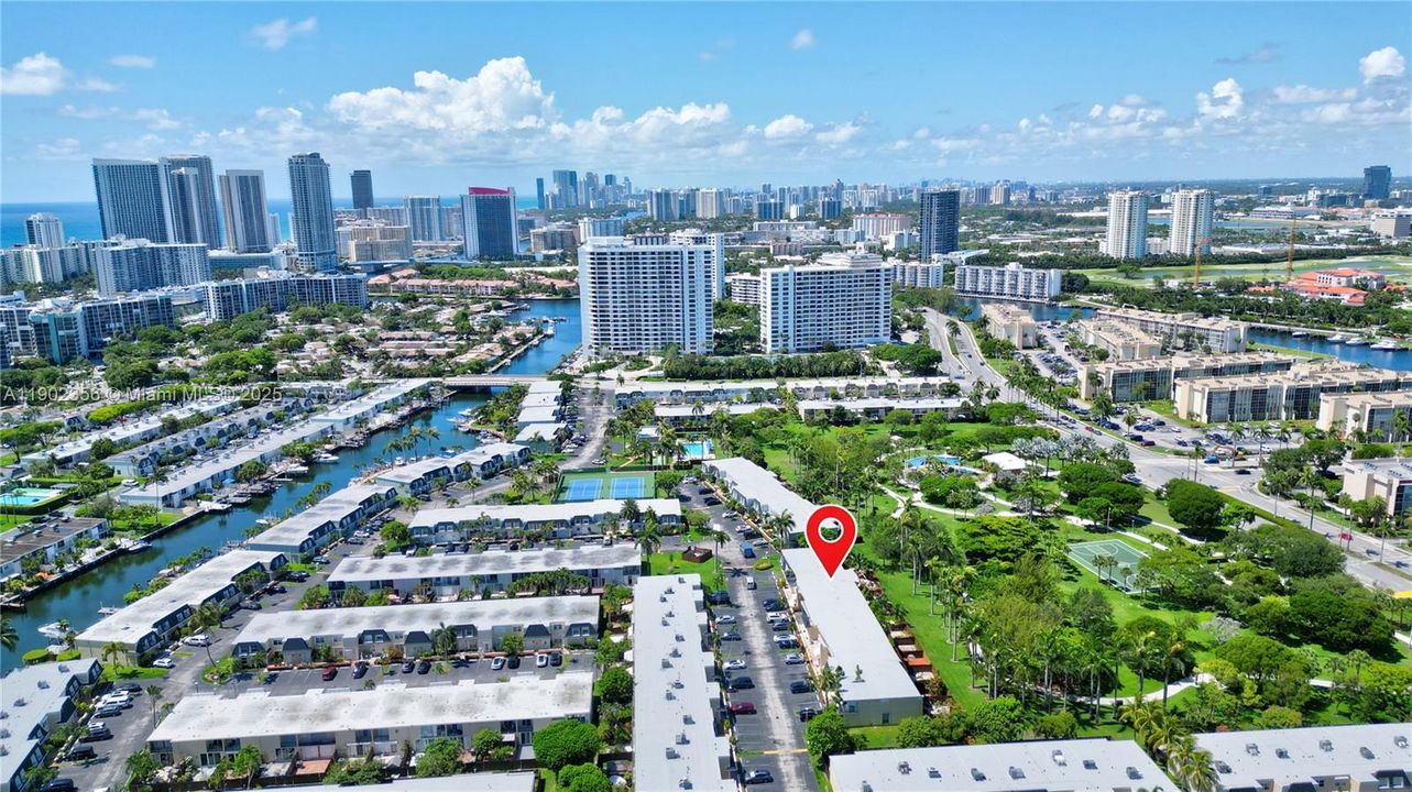 Active With Contract: $5,200 (3 beds, 2 baths, 1793 Square Feet)