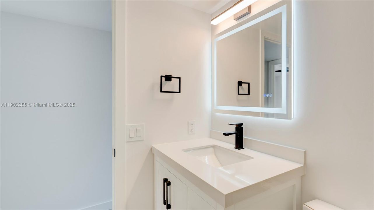 Active With Contract: $5,200 (3 beds, 2 baths, 1793 Square Feet)