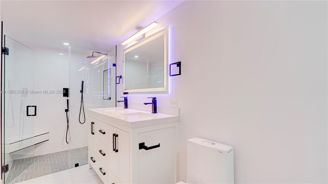 Active With Contract: $5,200 (3 beds, 2 baths, 1793 Square Feet)