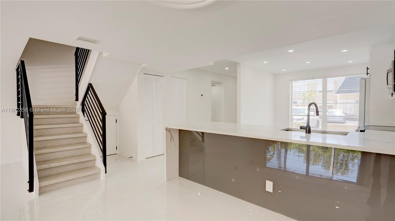 Active With Contract: $5,200 (3 beds, 2 baths, 1793 Square Feet)