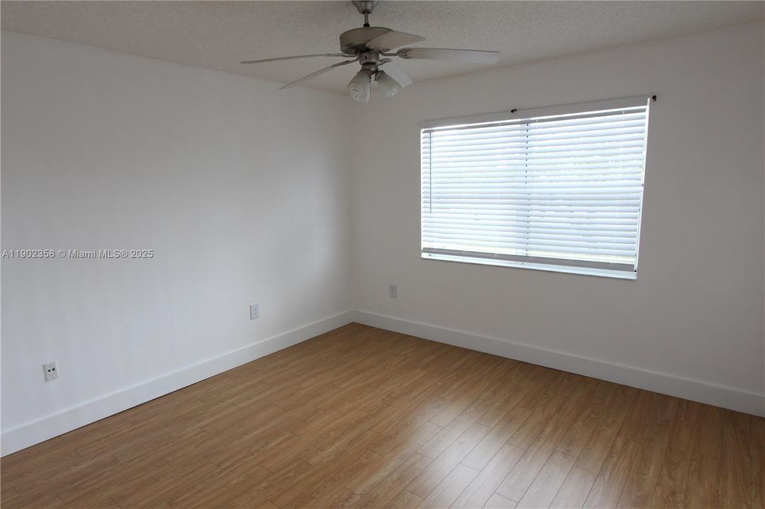 For Rent: $2,000 (2 beds, 2 baths, 1113 Square Feet)