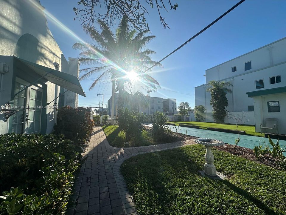 Recently Rented: $1,695 (1 beds, 1 baths, 0 Square Feet)