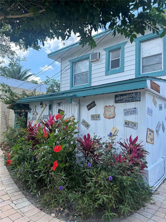 Recently Rented: $1,695 (1 beds, 1 baths, 0 Square Feet)