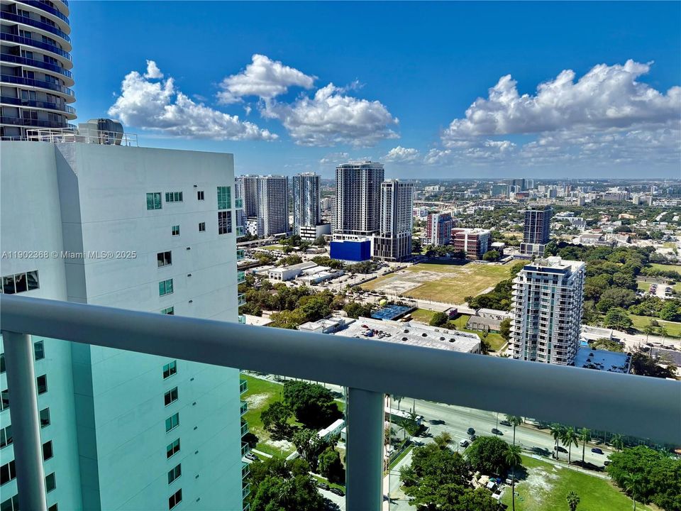 Recientemente alquilado: $2,700 (1 camas, 1 baños, 839 Pies cuadrados)