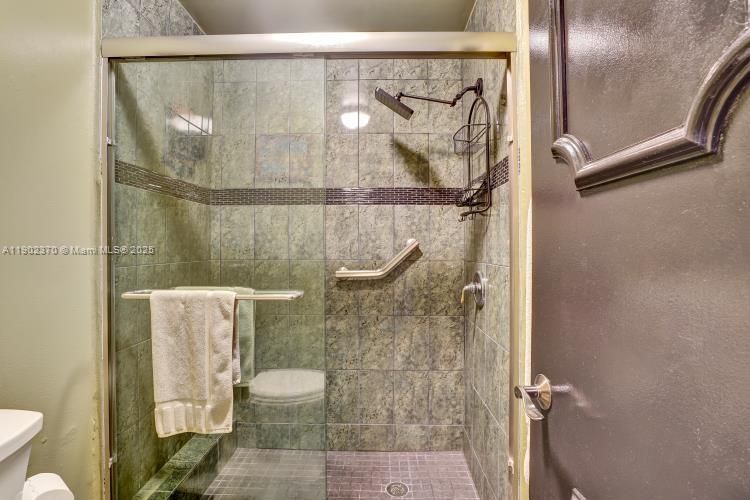 For Sale: $639,900 (3 beds, 3 baths, 1748 Square Feet)