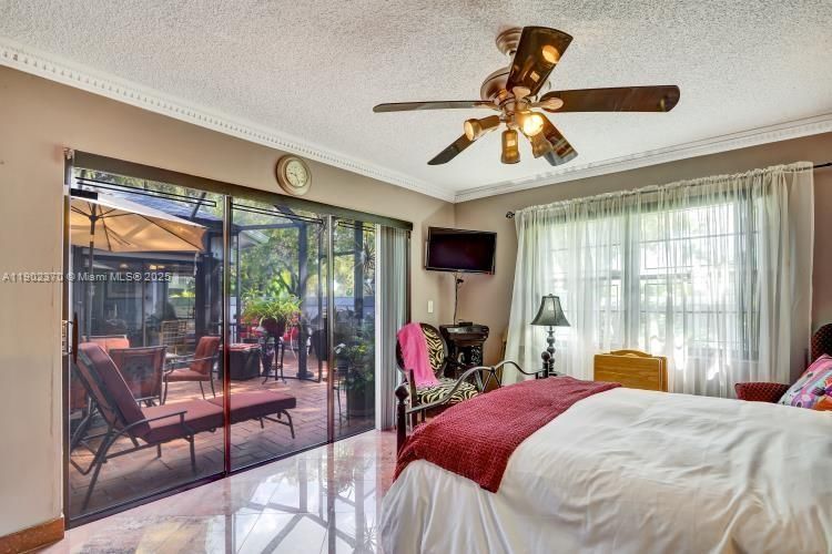 For Sale: $639,900 (3 beds, 3 baths, 1748 Square Feet)