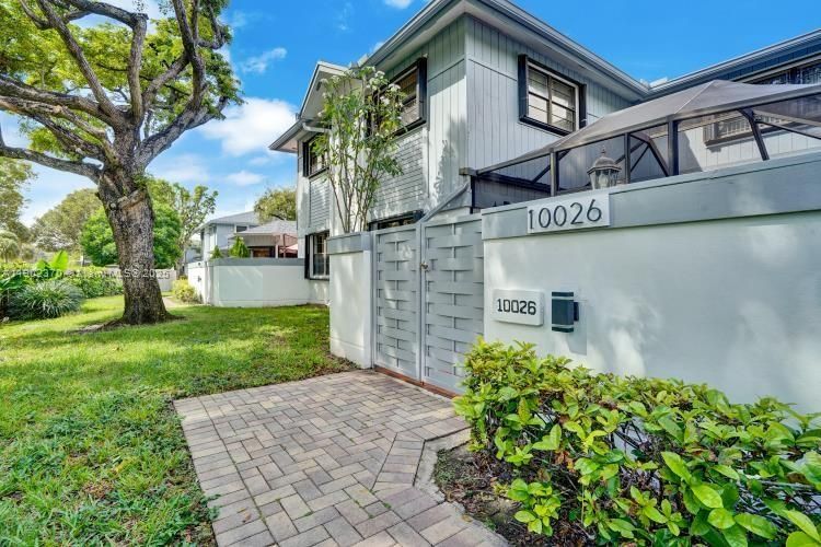 For Sale: $639,900 (3 beds, 3 baths, 1748 Square Feet)