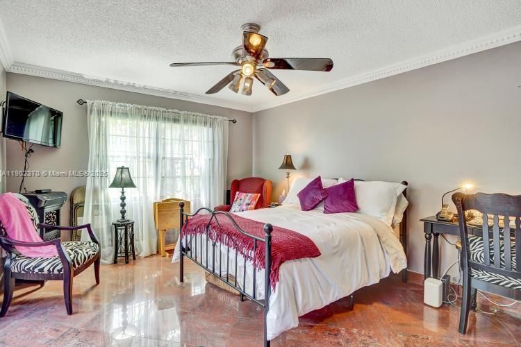 For Sale: $639,900 (3 beds, 3 baths, 1748 Square Feet)