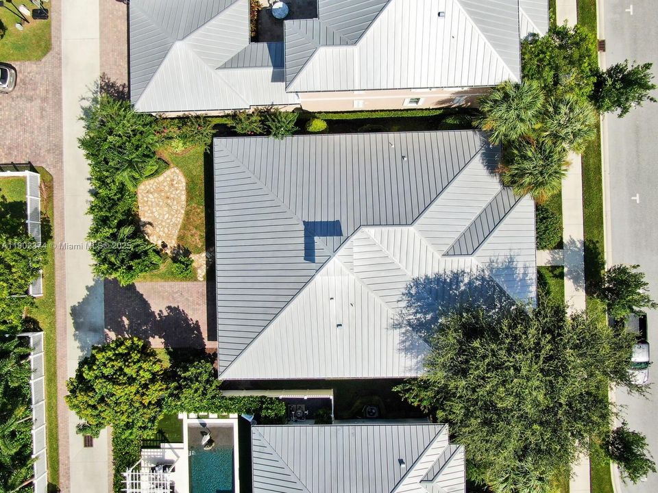 En Venta: $899,000 (3 camas, 2 baños, 1910 Pies cuadrados)