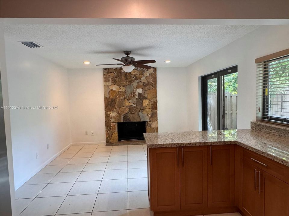 Active With Contract: $559,000 (2 beds, 2 baths, 1524 Square Feet)