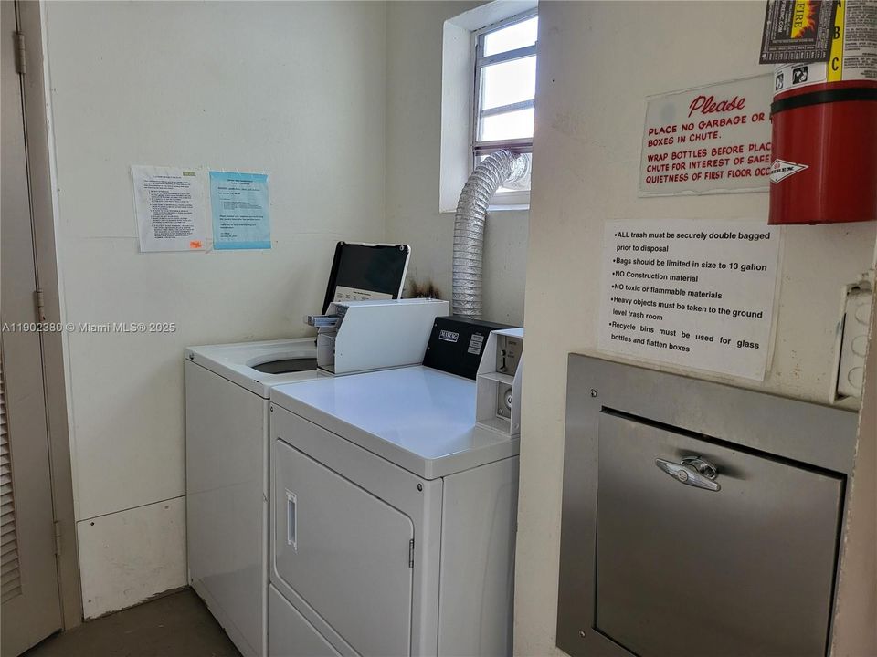 For Rent: $1,850 (1 beds, 1 baths, 850 Square Feet)