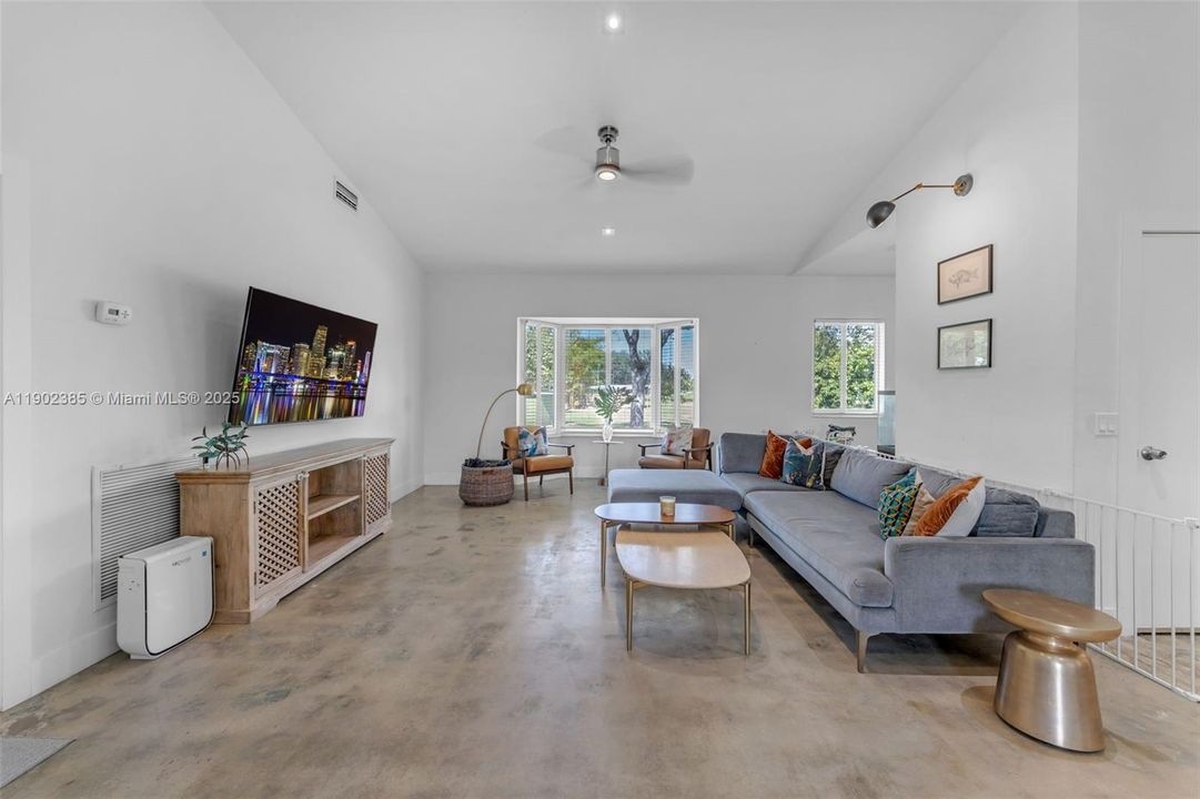 Active With Contract: $1,495,000 (4 beds, 3 baths, 2841 Square Feet)