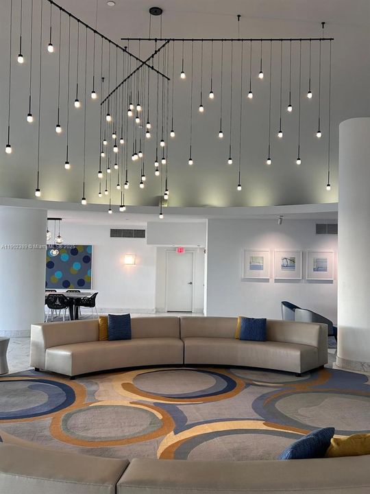 Recently Rented: $3,500 (1 beds, 1 baths, 852 Square Feet)