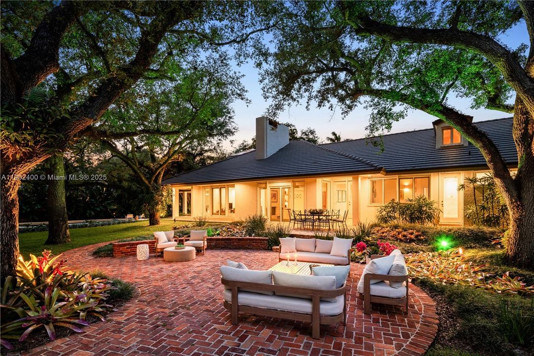 На продажу: $12,949,000 (5 спален, 6 ванн, 6239 Квадратных фут)