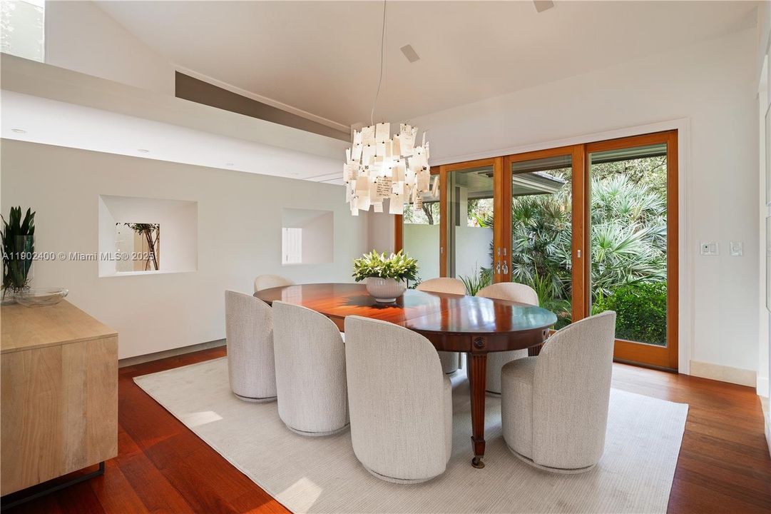 На продажу: $12,949,000 (5 спален, 6 ванн, 6239 Квадратных фут)