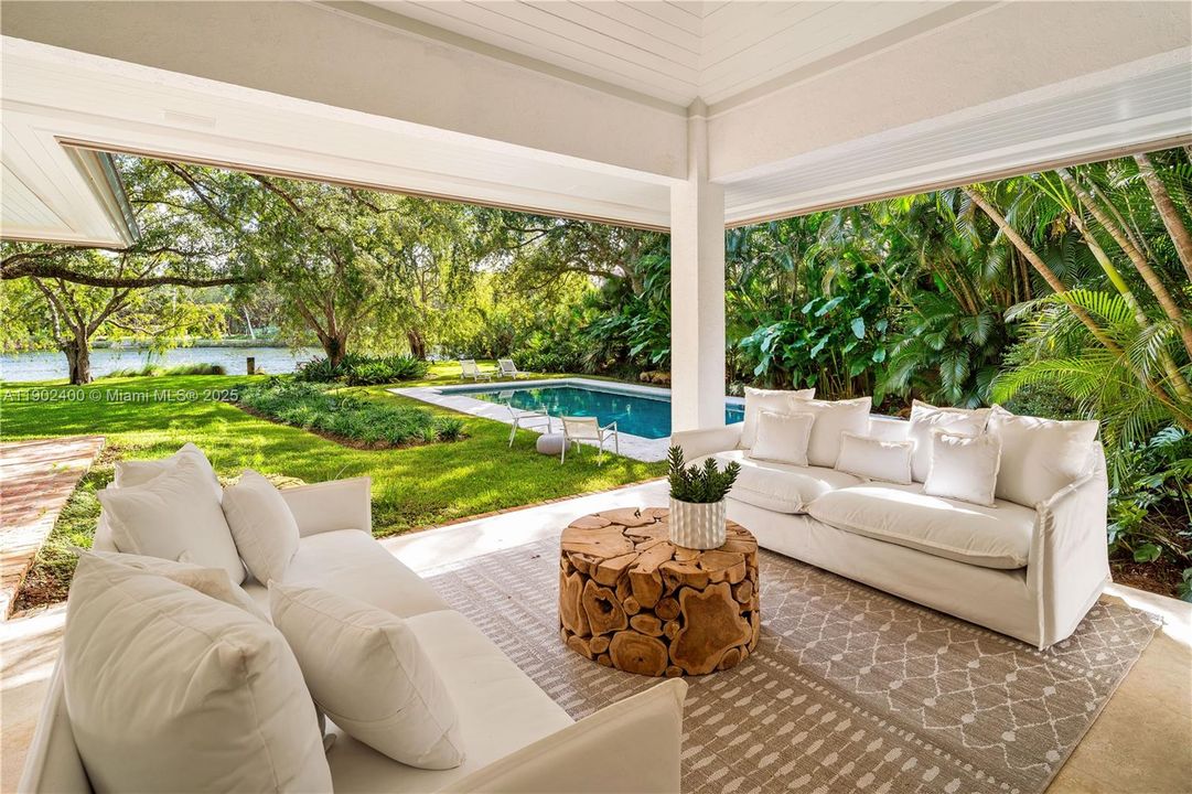 На продажу: $12,949,000 (5 спален, 6 ванн, 6239 Квадратных фут)