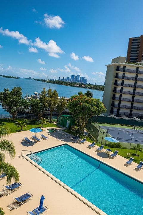 For Sale: $257,000 (0 beds, 1 baths, 580 Square Feet)