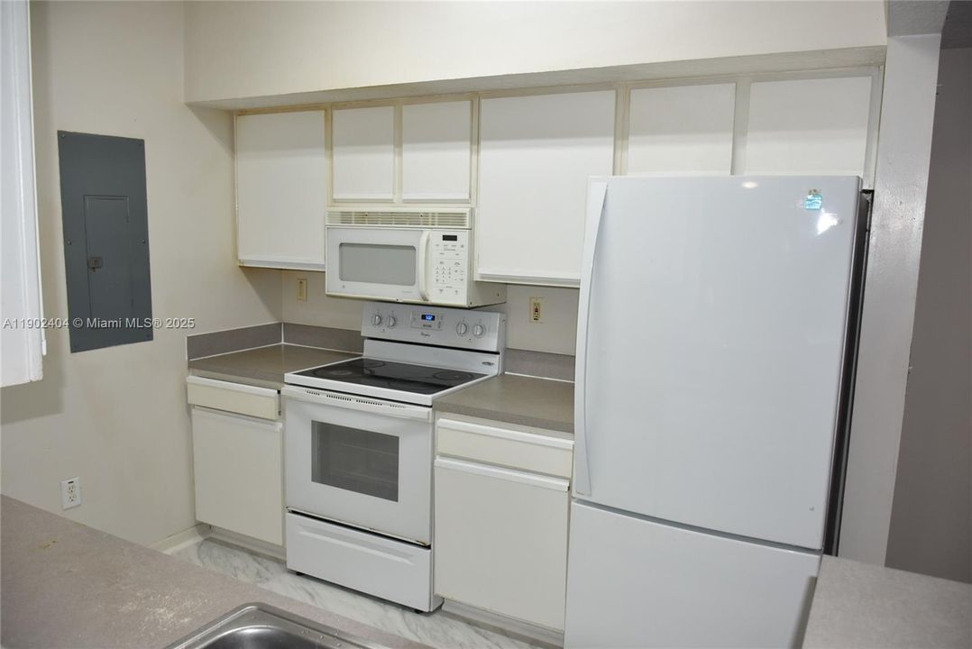 For Rent: $2,150 (2 beds, 2 baths, 0 Square Feet)