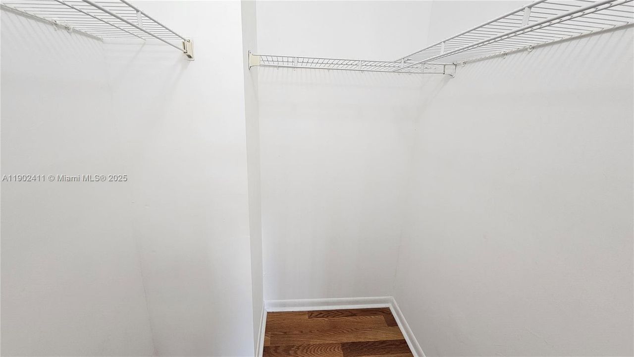 For Rent: $2,500 (2 beds, 2 baths, 1020 Square Feet)