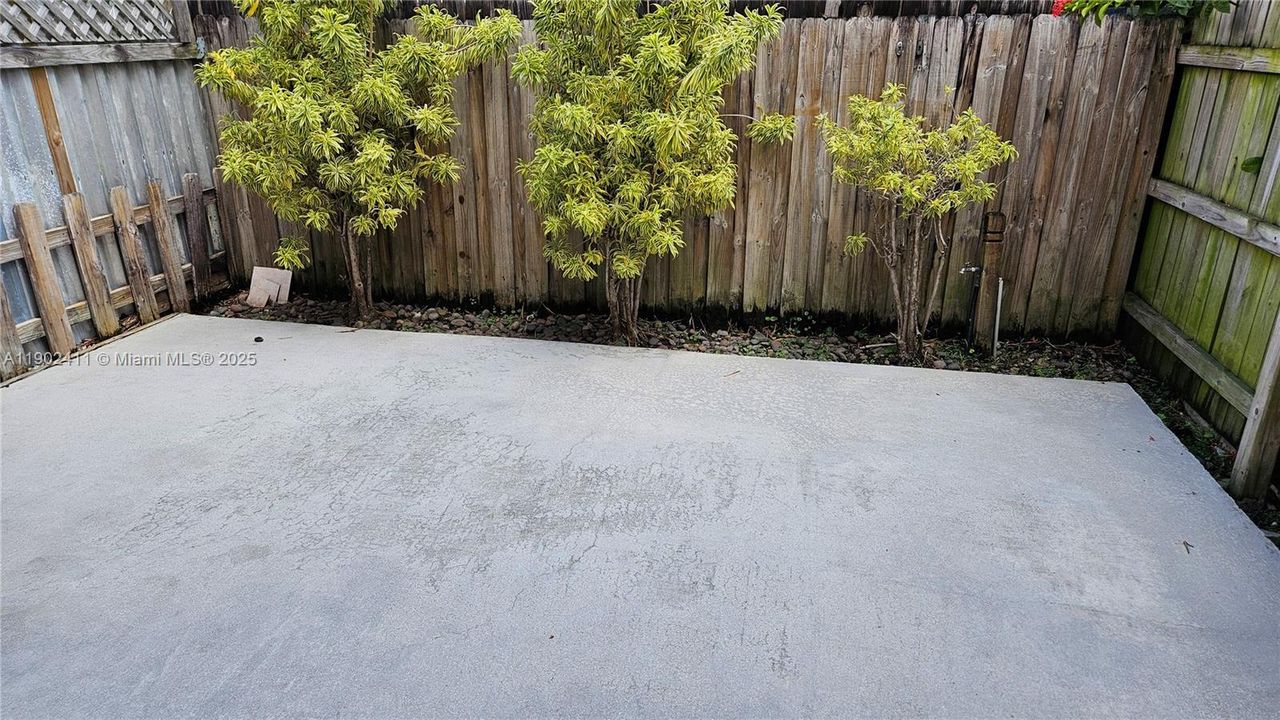 For Rent: $2,500 (2 beds, 2 baths, 1020 Square Feet)