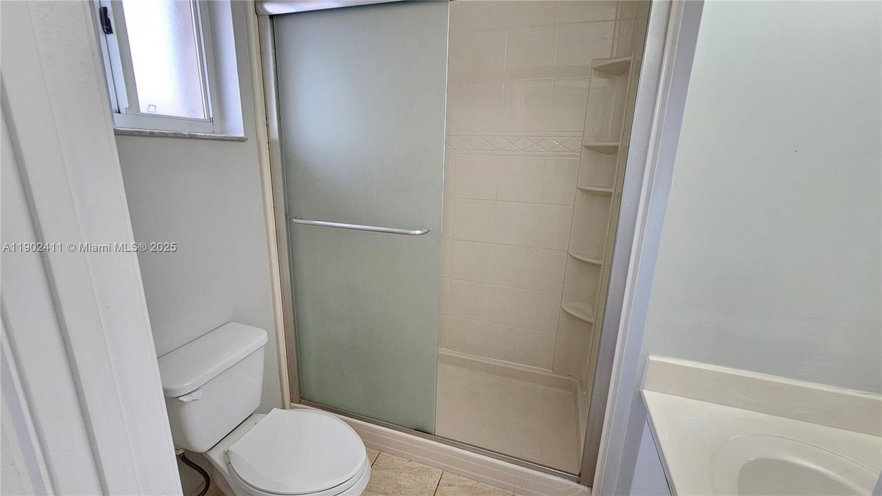 For Rent: $2,500 (2 beds, 2 baths, 1020 Square Feet)