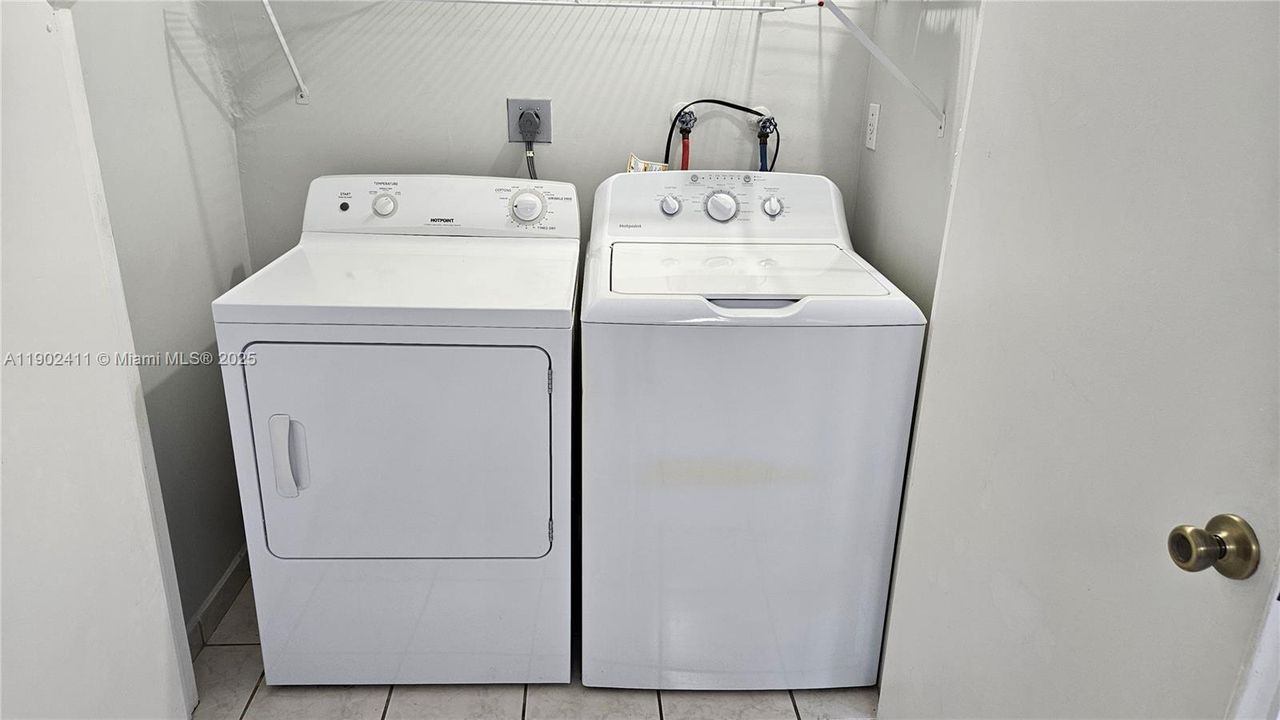 For Rent: $2,500 (2 beds, 2 baths, 1020 Square Feet)