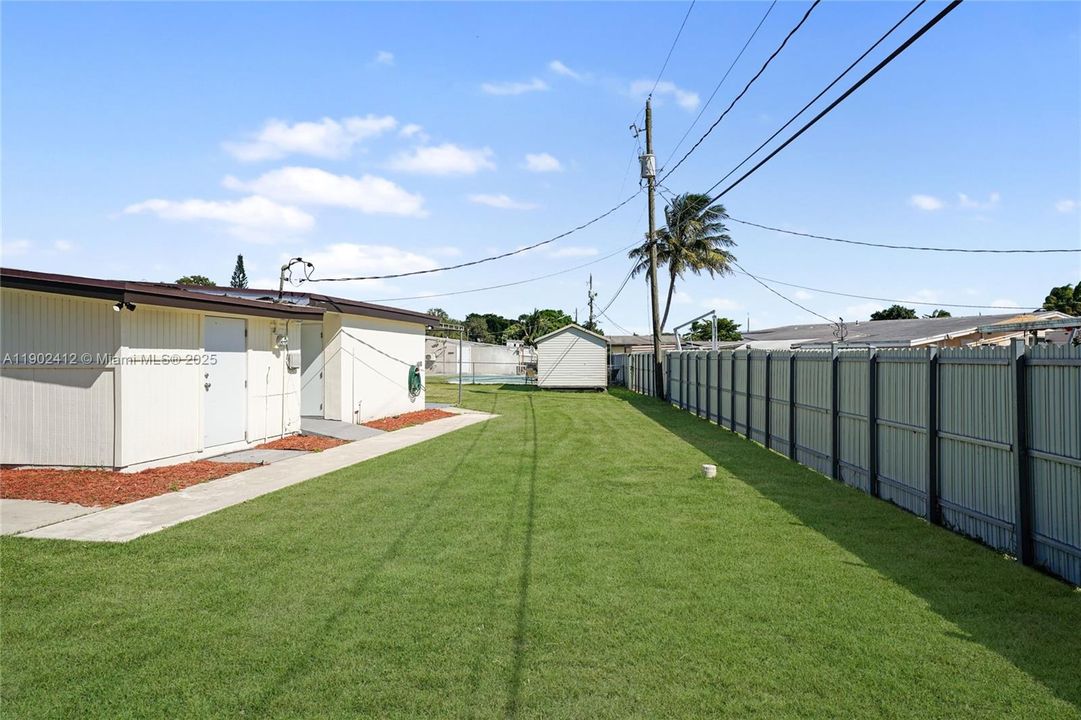 For Sale: $509,900 (4 beds, 2 baths, 1472 Square Feet)