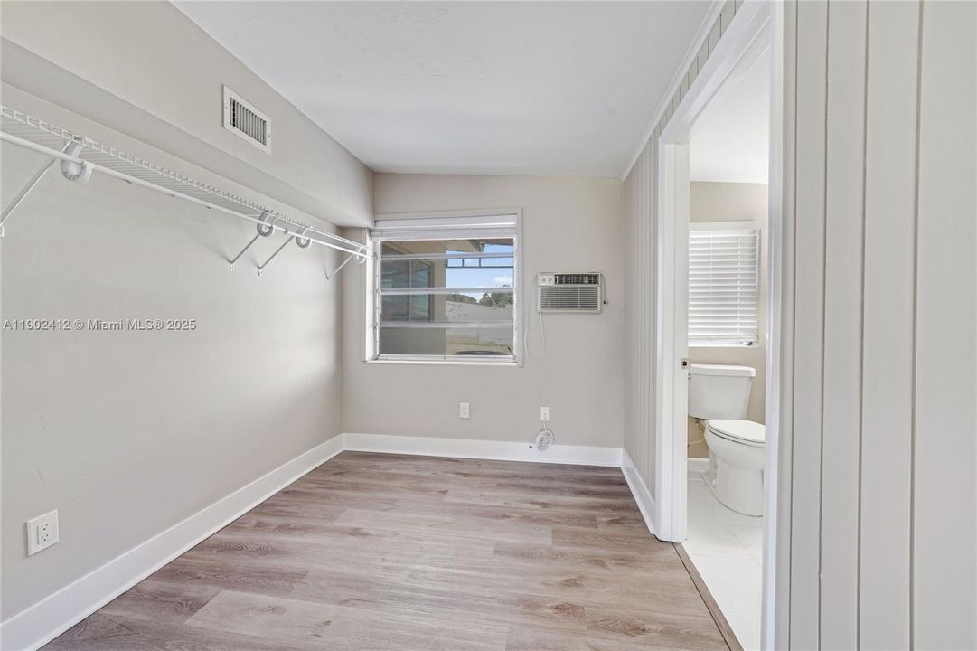 For Sale: $509,900 (4 beds, 2 baths, 1472 Square Feet)