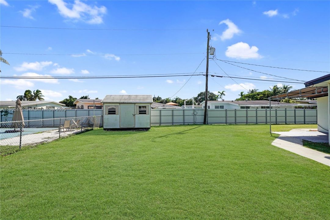 For Sale: $509,900 (4 beds, 2 baths, 1472 Square Feet)