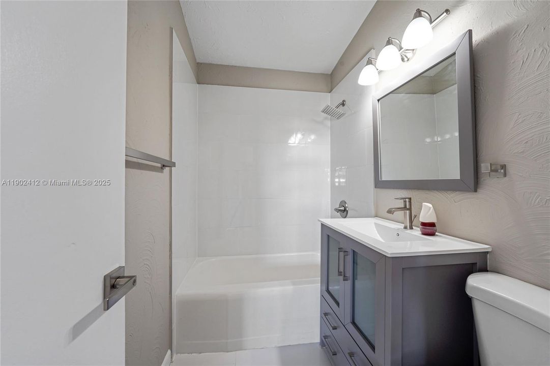 For Sale: $509,900 (4 beds, 2 baths, 1472 Square Feet)