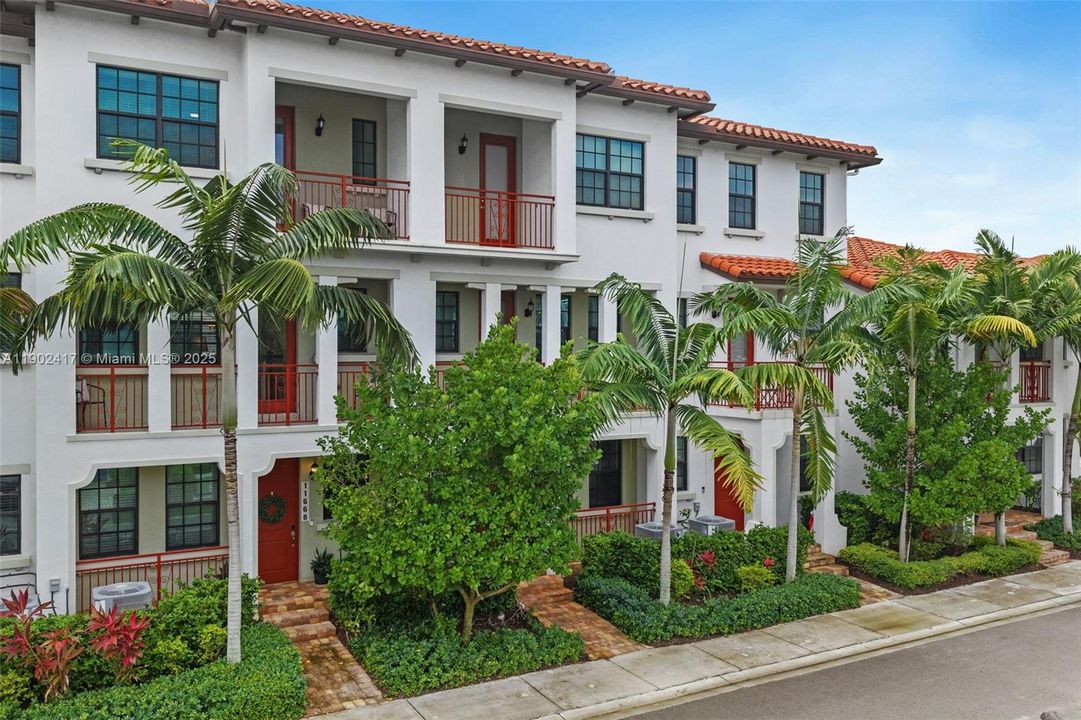 На продажу: $600,000 (3 спален, 3 ванн, 1985 Квадратных фут)