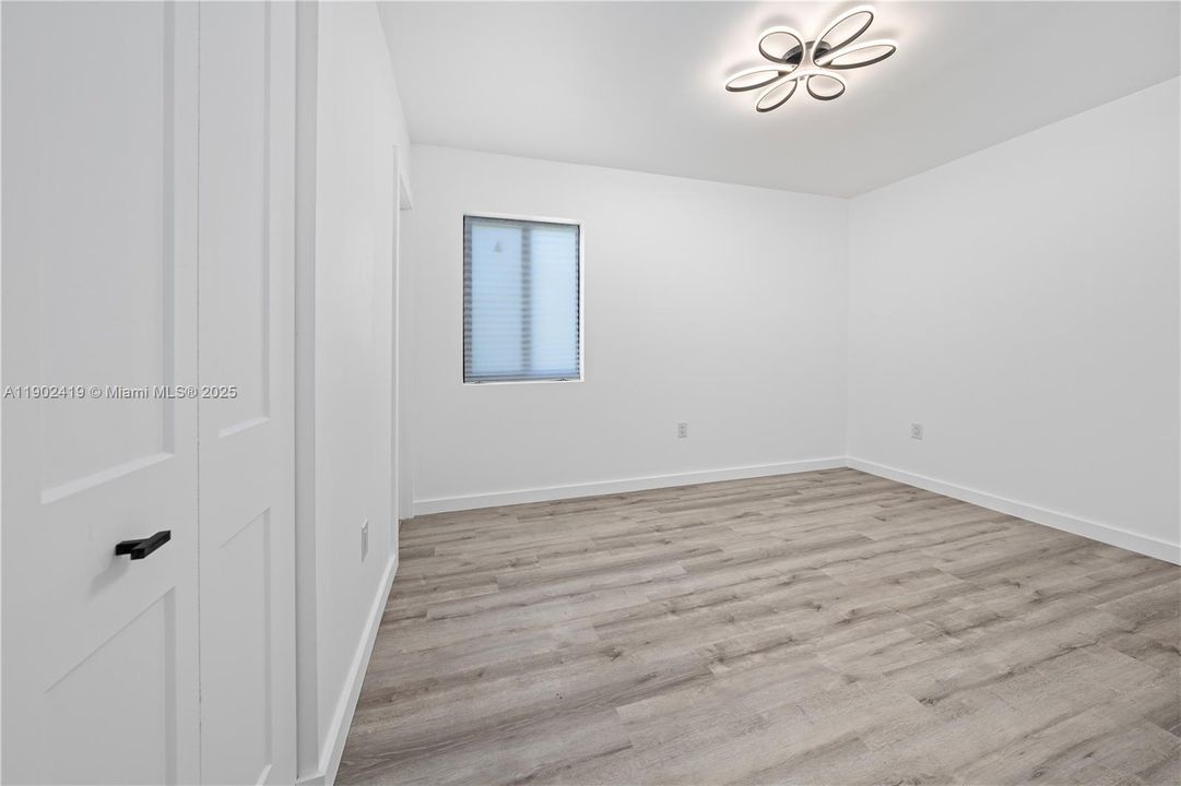 For Sale: $599,999 (3 beds, 2 baths, 1627 Square Feet)