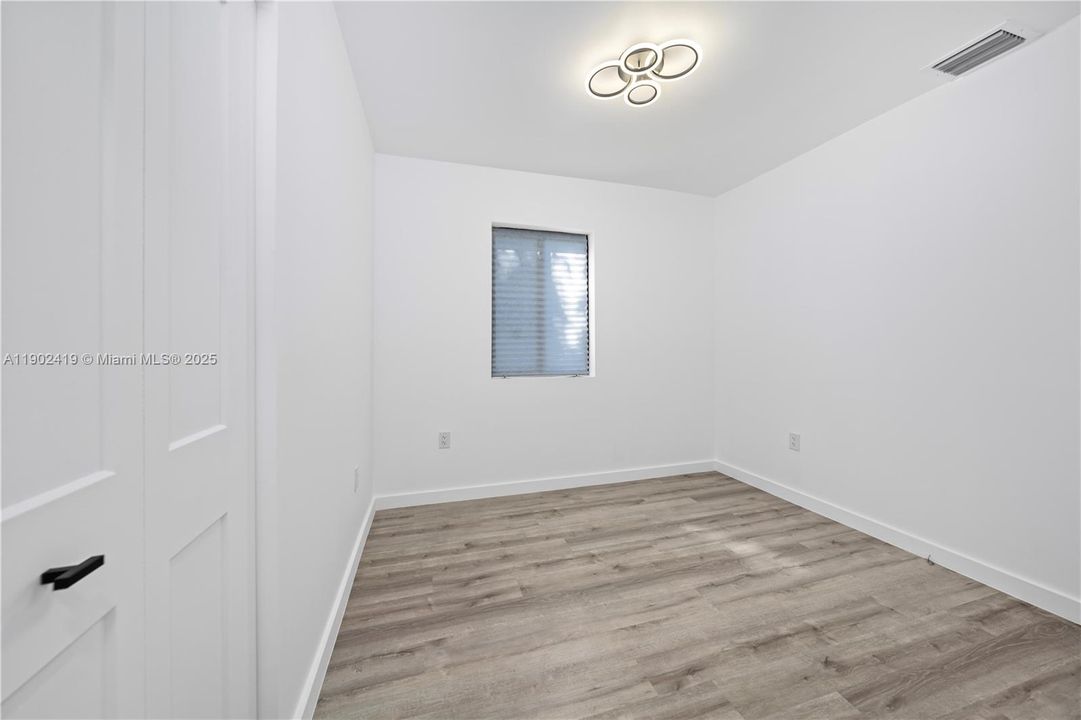 For Sale: $599,999 (3 beds, 2 baths, 1627 Square Feet)