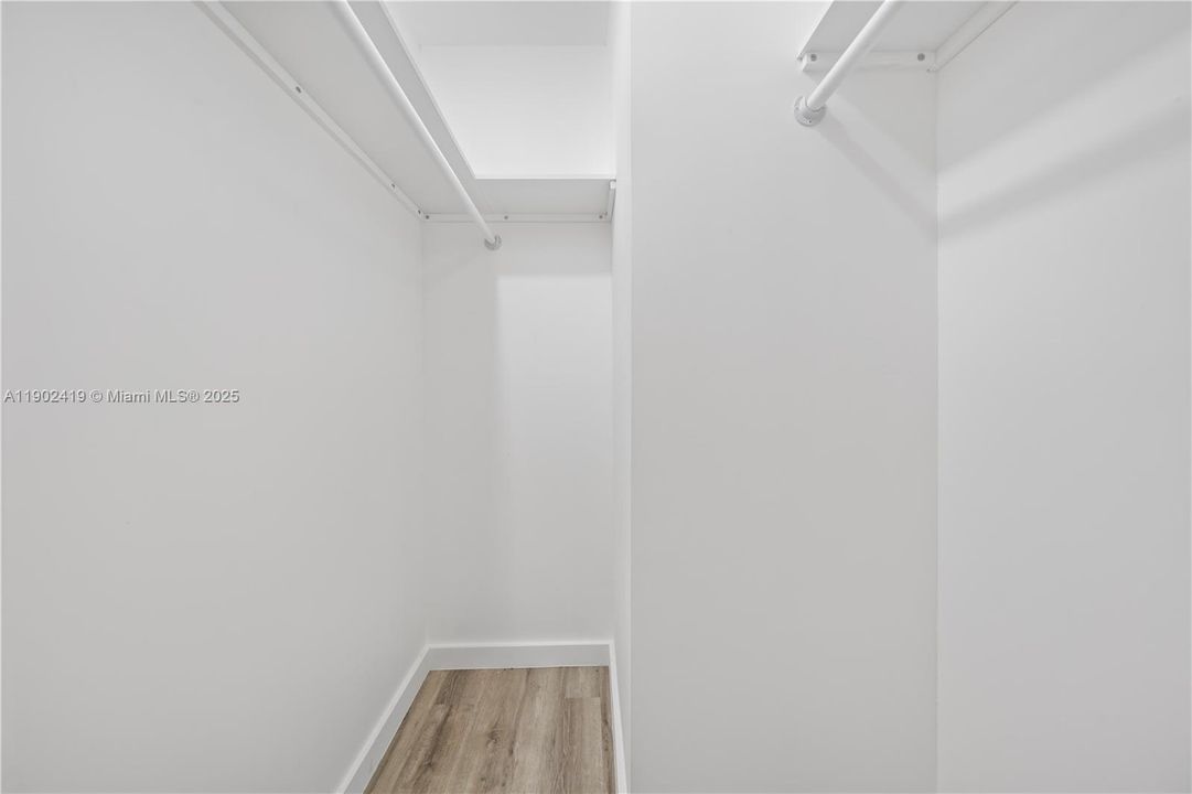 For Sale: $599,999 (3 beds, 2 baths, 1627 Square Feet)